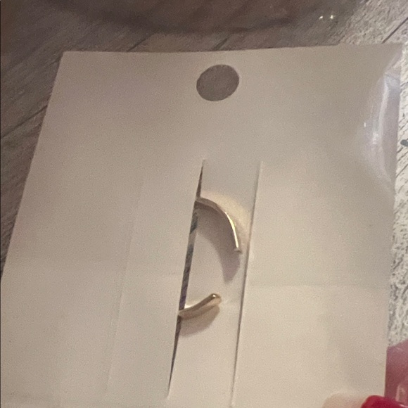 Gold Minimalist One Size a Ring - Picture 2 of 3